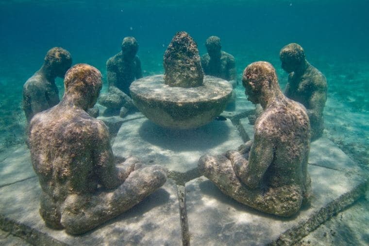 Cancun-Underwater-Museum-Most-Unusual-Museums-in-the-World